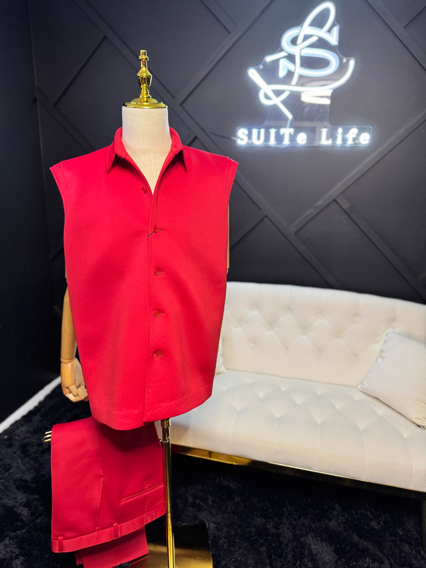 Red 2-piece sleeveless set