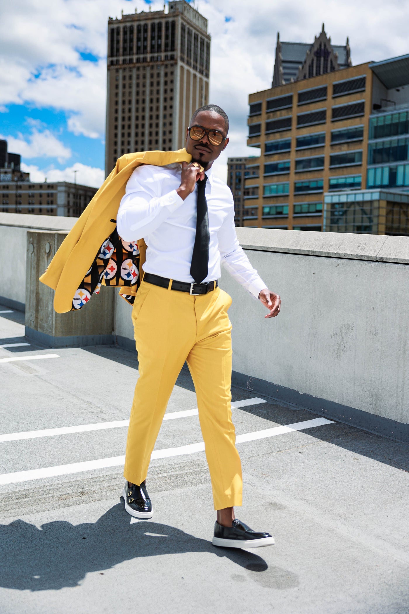 MUSTARD 2-PIECE SUIT